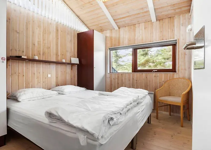 Bl1203-blokhus-pirupshvarrevej-23 *